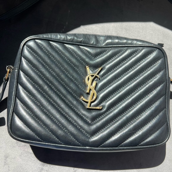 YSL camera bag quilted with gold hardware - Picture 4 of 13